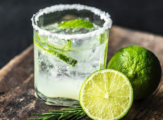 Cocteles sin alcohol ( Mojito virgen )